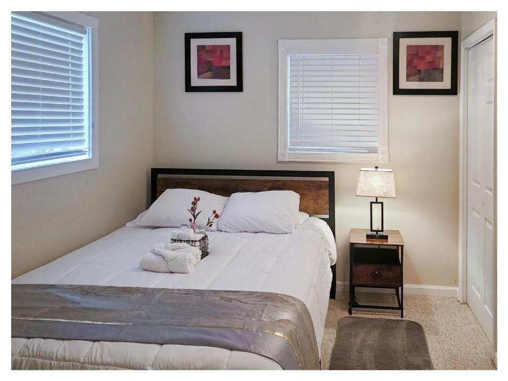 Double or Twin Room interior
